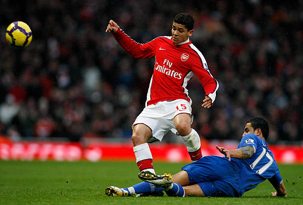 众多年轻的 众多年轻的